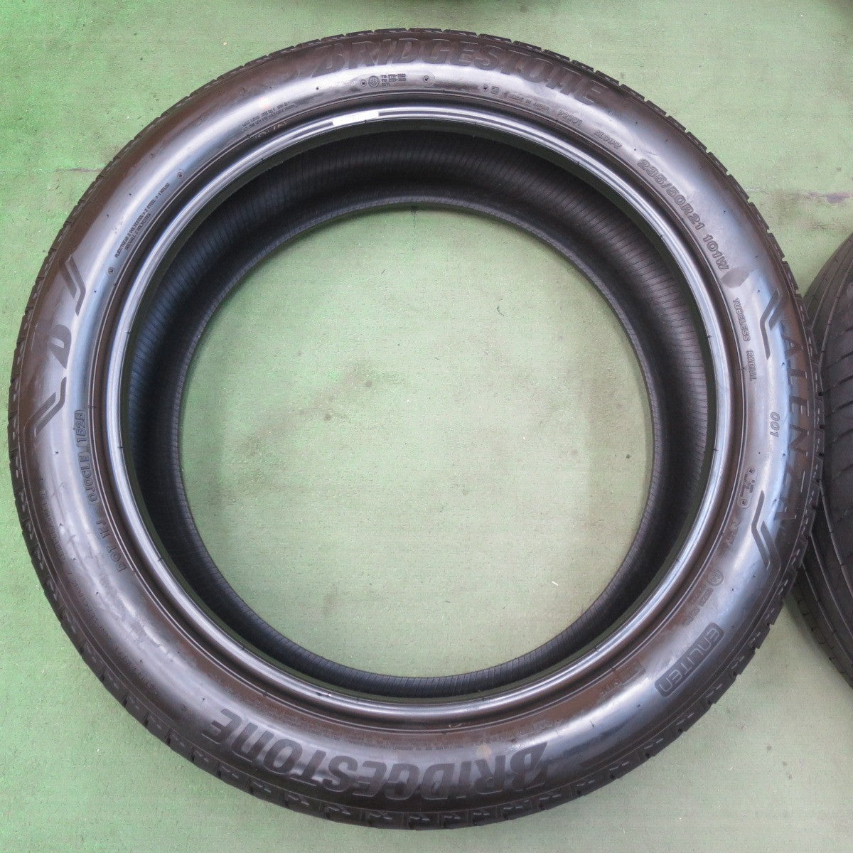 バリ溝！25年！9.5分★235/50R21 ブリヂストン アレンザ 001 タイヤ 21インチ レクサス RX ジャガー インフィニティ 等★5102806イノタ