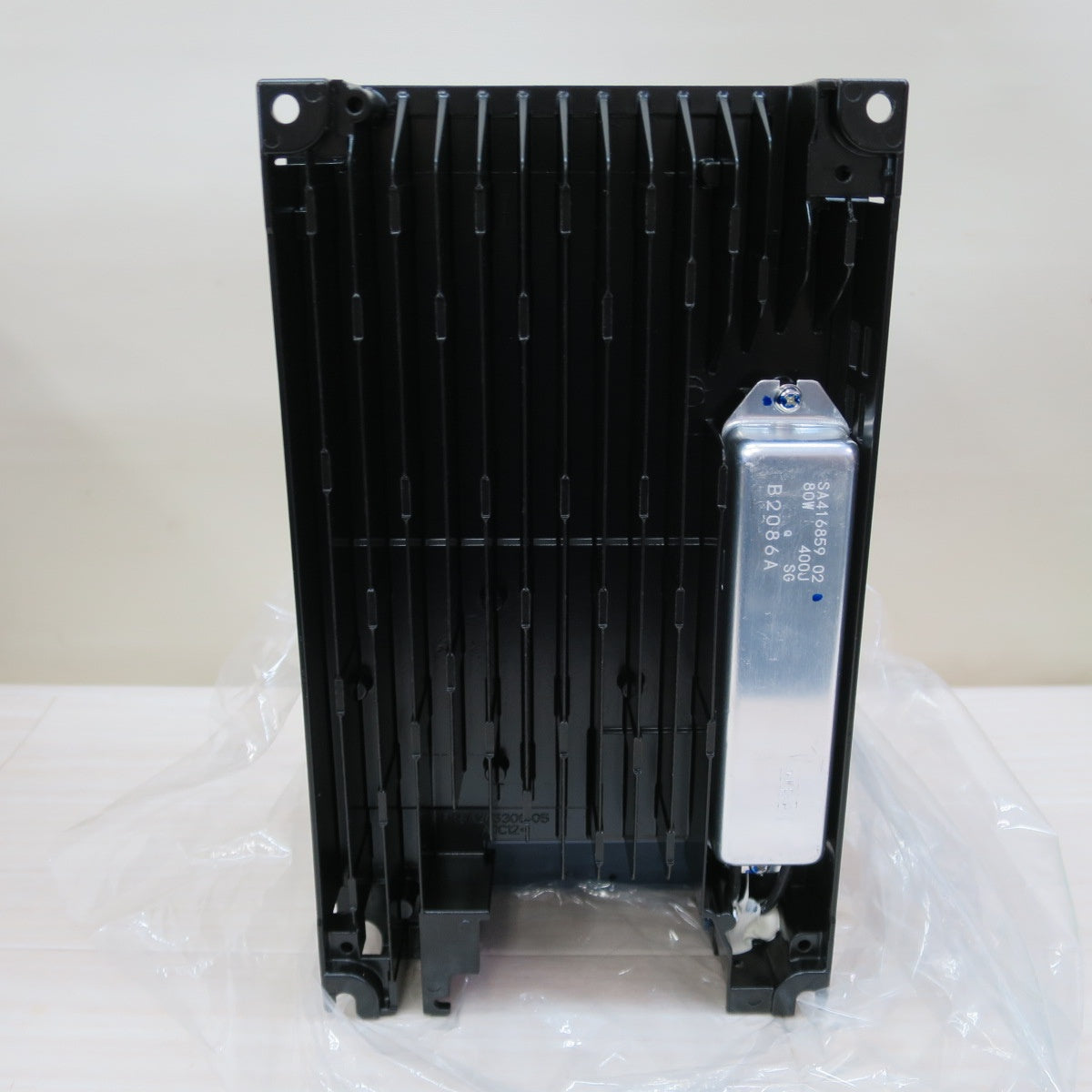 [送料無料] 未使用☆富士電機 高性能 多機能形 インバーター FRN1.5G1S-2J☆