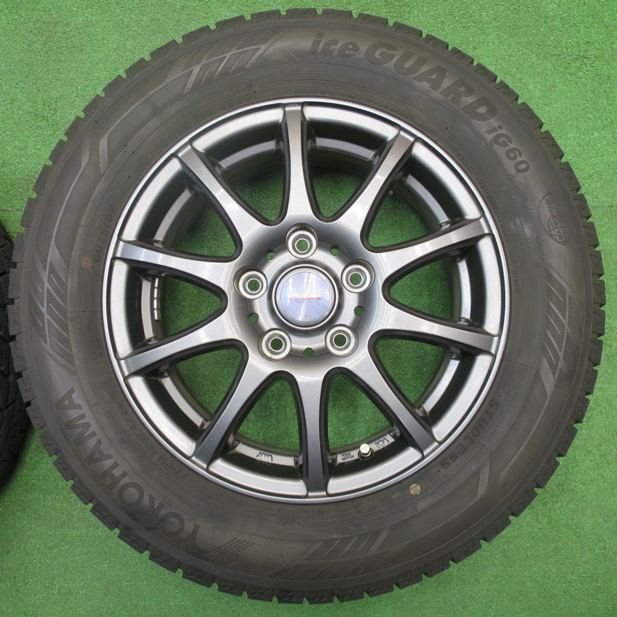 バリ溝！23年！キレイ！9.5分以上★スタッドレス 195/65R15 ヨコハマ アイスガード iG60 VELVA CHARGE ヴェルヴァ 15インチ PCD114.3/5H★5111806NJス