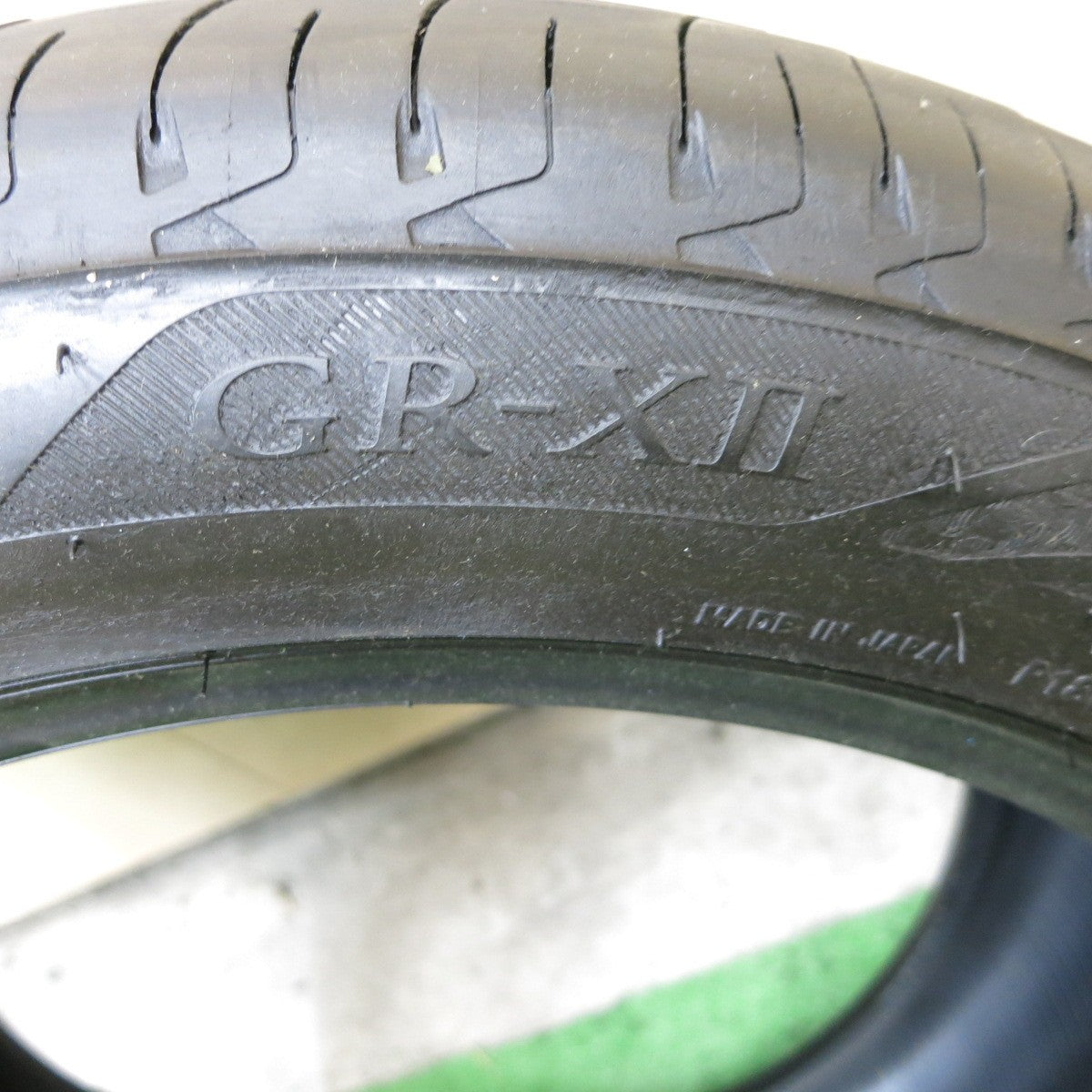 バリ溝！9.5分！1本★245/45R18 ブリヂストン レグノ GR-X2 タイヤ 18インチ スカイライン BMW 5シリーズ 6シリーズ 等★6010501ナノタ