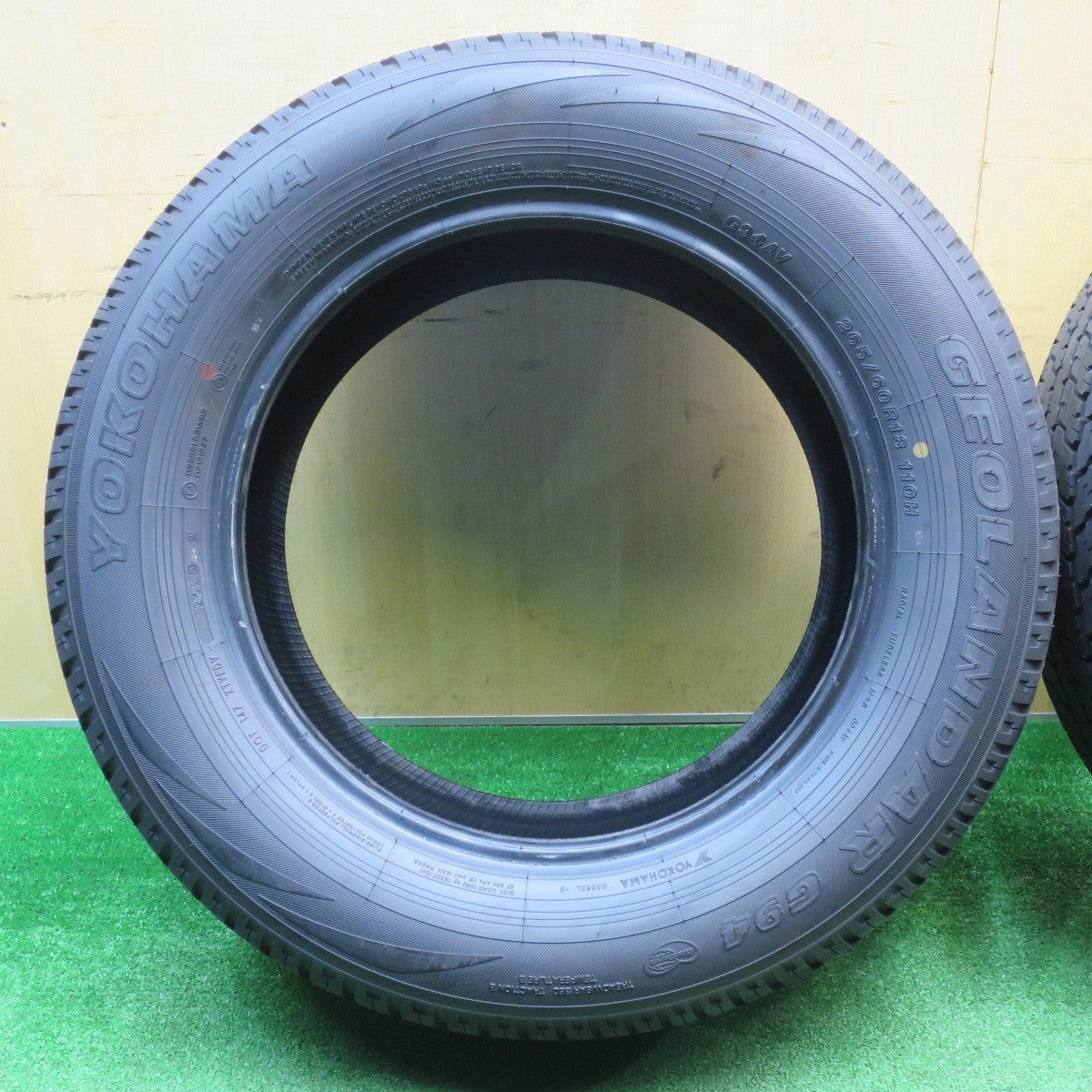 新車外し！25年★265/60R18 ヨコハマ ジオランダー G94 タイヤ 18インチ プラド ハイラックス サーフ トライトン パジェロ 等★5110802NJノタ