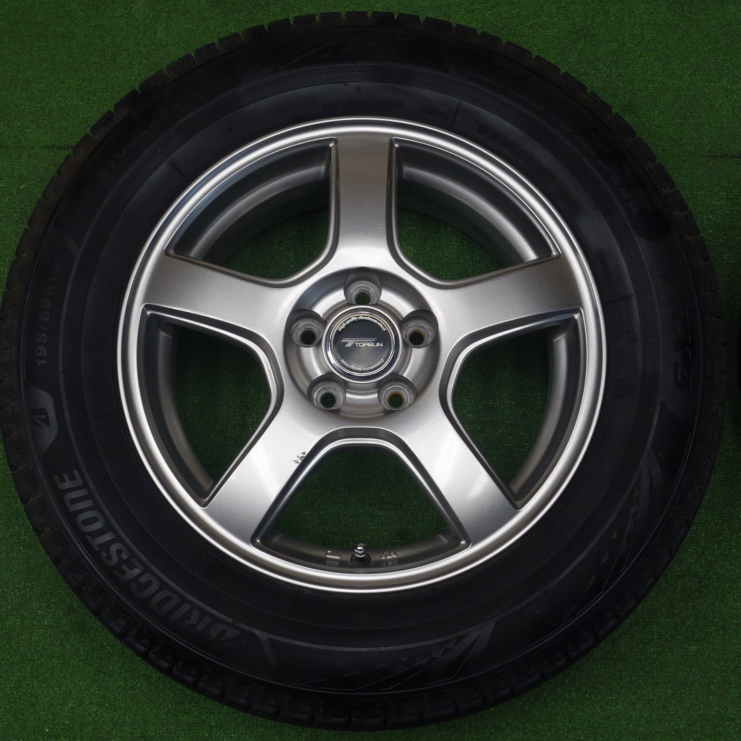 バリ溝！キレイ！9分★プリウス 等 195/65R15 スタッドレス ブリヂストン ブリザック VRX3 TOPRUN トップラン 15インチ PCD100/5H★6031502KTス