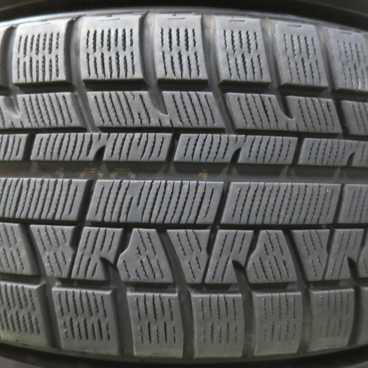 バリ溝！キレイ！9.5分★スタッドレス G.speed 225/60R17 ヨコハマ アイスガード iG50 プラス Gスピード 17インチ PCD114.3/5H★5110405イス