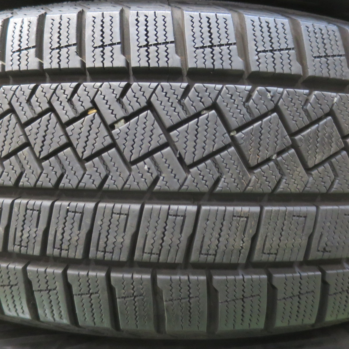 バリ溝！22年！キレイ！9分★スタッドレス 215/60R17 ピレリ アイスゼロ アシンメトリコ 社外 アルミ 17インチ PCD114.3/5H★6012712イス
