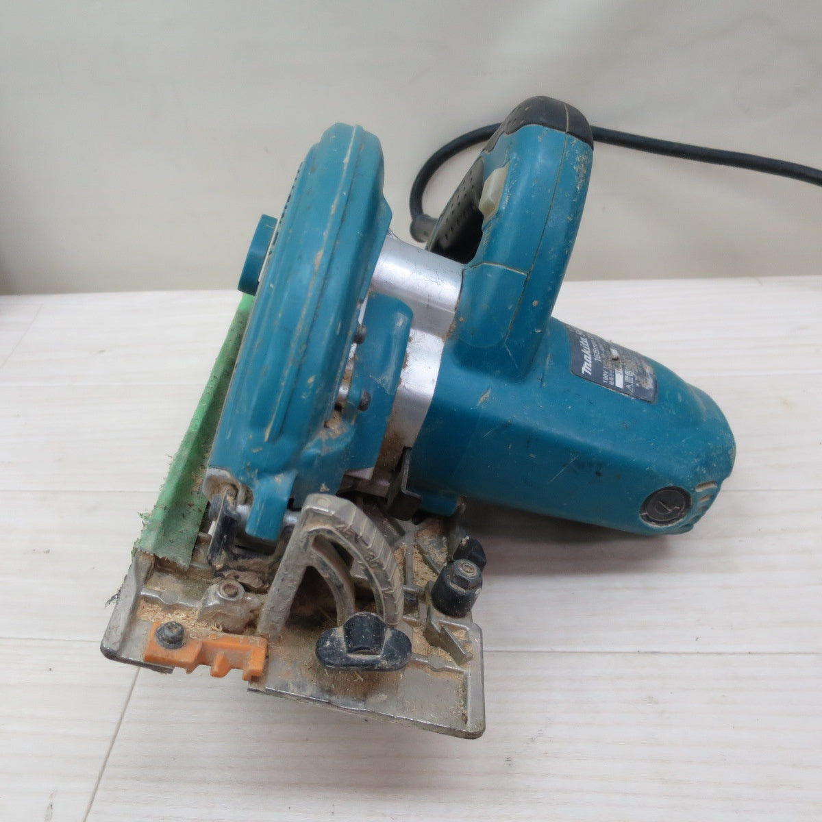 ☆マキタ 165mm マルノコ 5637BA 電動 工具 切断機 木工用 超硬 丸のこ 丸ノコ 丸鋸 コード式 電気 makita 100V☆