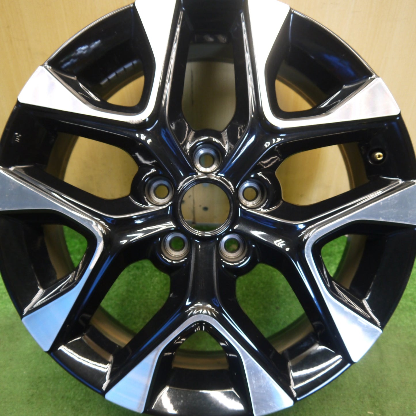 1本価格★ホンダ ZR-V 純正 ホイール 18インチ 18×7J ZRV PCD114.3/5H★6051802Hホ