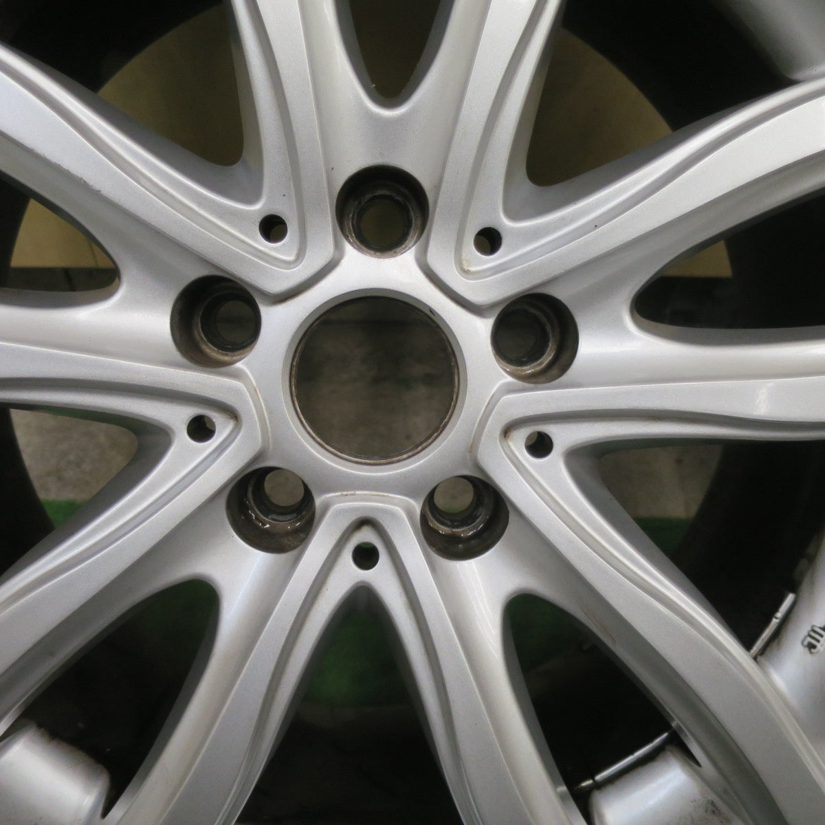 バリ溝！9分★BMW 等 MAK FAHR 225/55R17 スタッドレス ブリヂストン ブリザック RFT ファー 17インチ PCD112/5H★6042304TTス