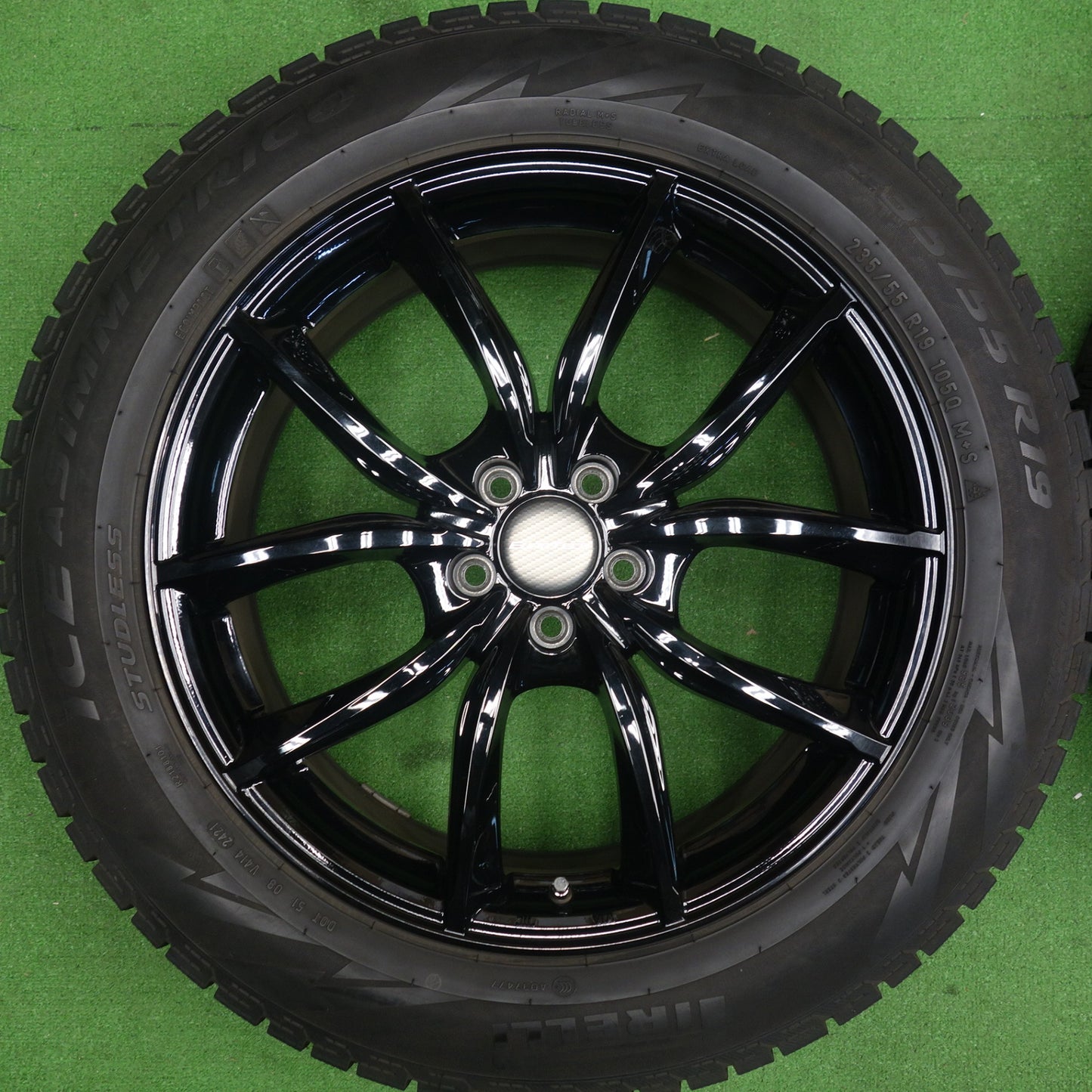 バリ溝！キレイ！8.5分◎ボルボ 等 EUROTECH MP-LINE 235/55R19 スタッドレス ピレリ アイスアシンメトリコ ユーロテック MPライン 19インチ PCD108/5H◎6060402KTス