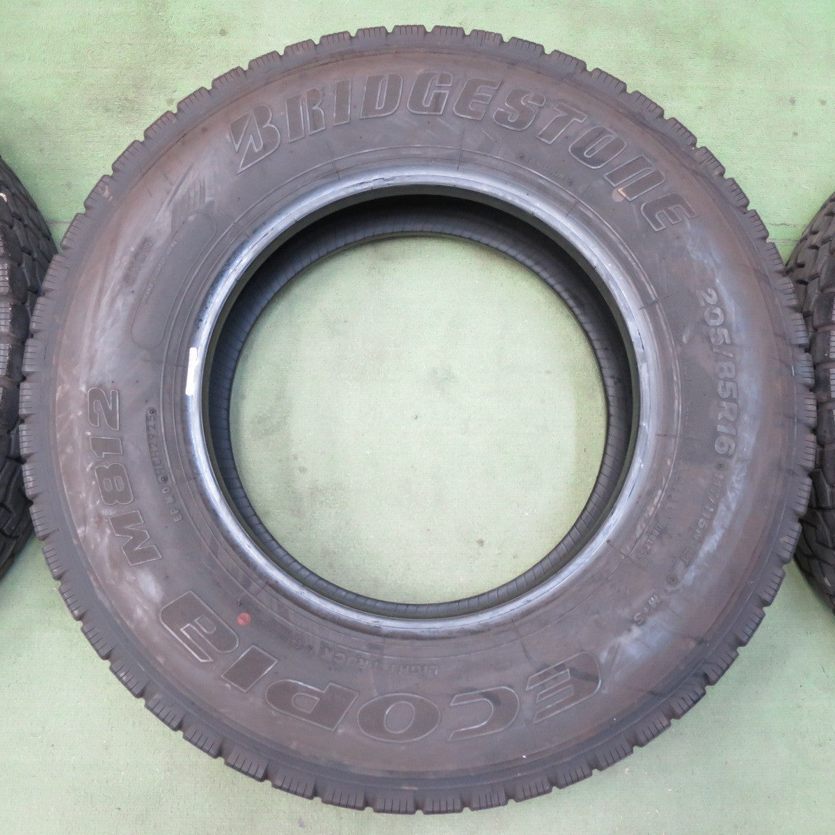 バリ溝！25年！9分！6本★トラック タイヤ 205/85R16 117/115N ブリヂストン エコピア M812 ミックス オールシーズン 16インチ★5102308イスタ