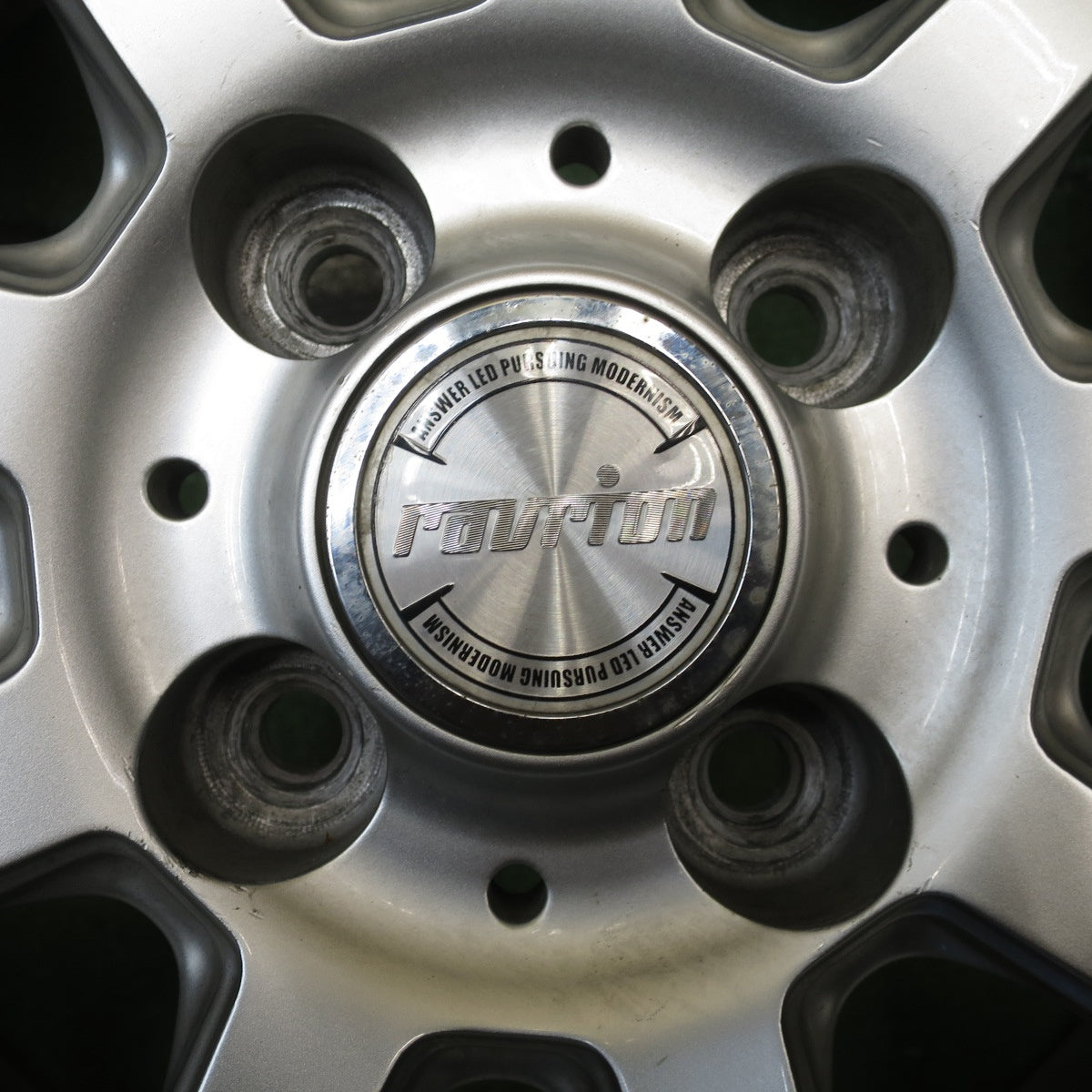 バリ溝！21年！キレイ！9.5分★スタッドレス 175/65R15 グッドイヤー アイスナビ7 ravrion ラブリオン 15インチ PCD100/4H★5081304NJス