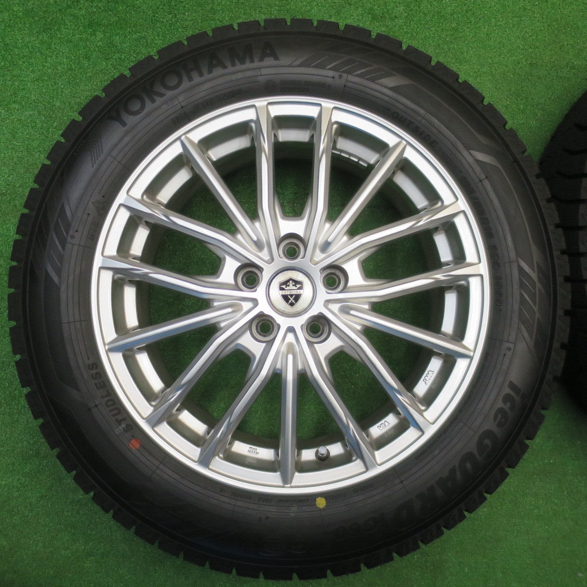 未使用！24年！キレイ★ライズ ロッキー 等 195/65R16 スタッドレス ヨコハマ アイスガード iG60 ESTROSA エステローザ 16インチ PCD100/5H★5110601NJス