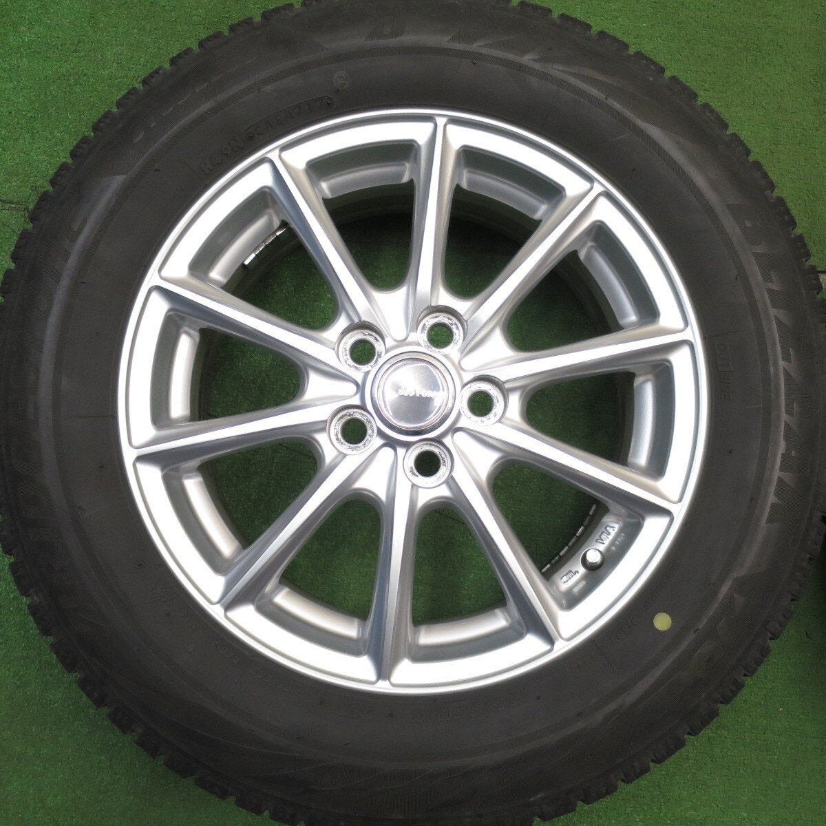 キレイ★プリウス 等 195/65R15 スタッドレス ブリヂストン ブリザック VRX2 ECO FORME エコフォルム 15インチ PCD100/5H★5031106Hス