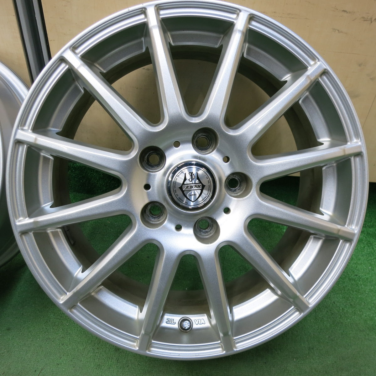 [送料無料] キレイ★JOKER weds ホイール 16インチ ジョーカー ウェッズ 16×6.5J PCD114.3/5H★5021404SYホ