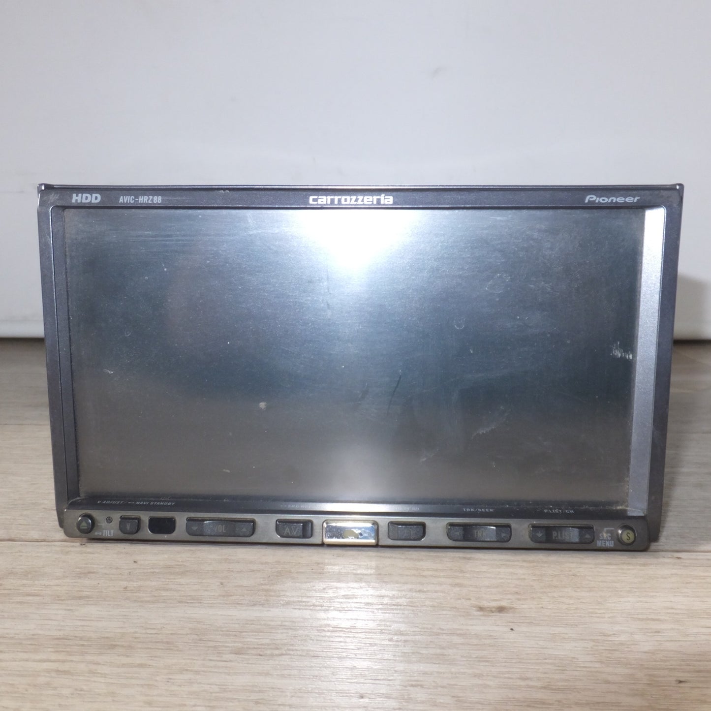 [送料無料] ★カロッツェリア carrozzeria AV一体型HDDナビゲーション 楽ナビ AVIC-HRZ88[41]★