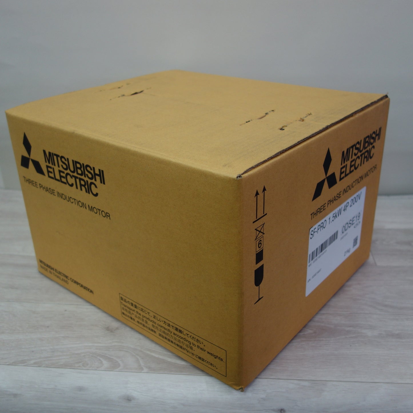 [送料無料] 未使用☆三菱 三相 モーター SF-PRO 屋外形 トップランナー モーター 1.5kW 4P 200V 0DSE19☆