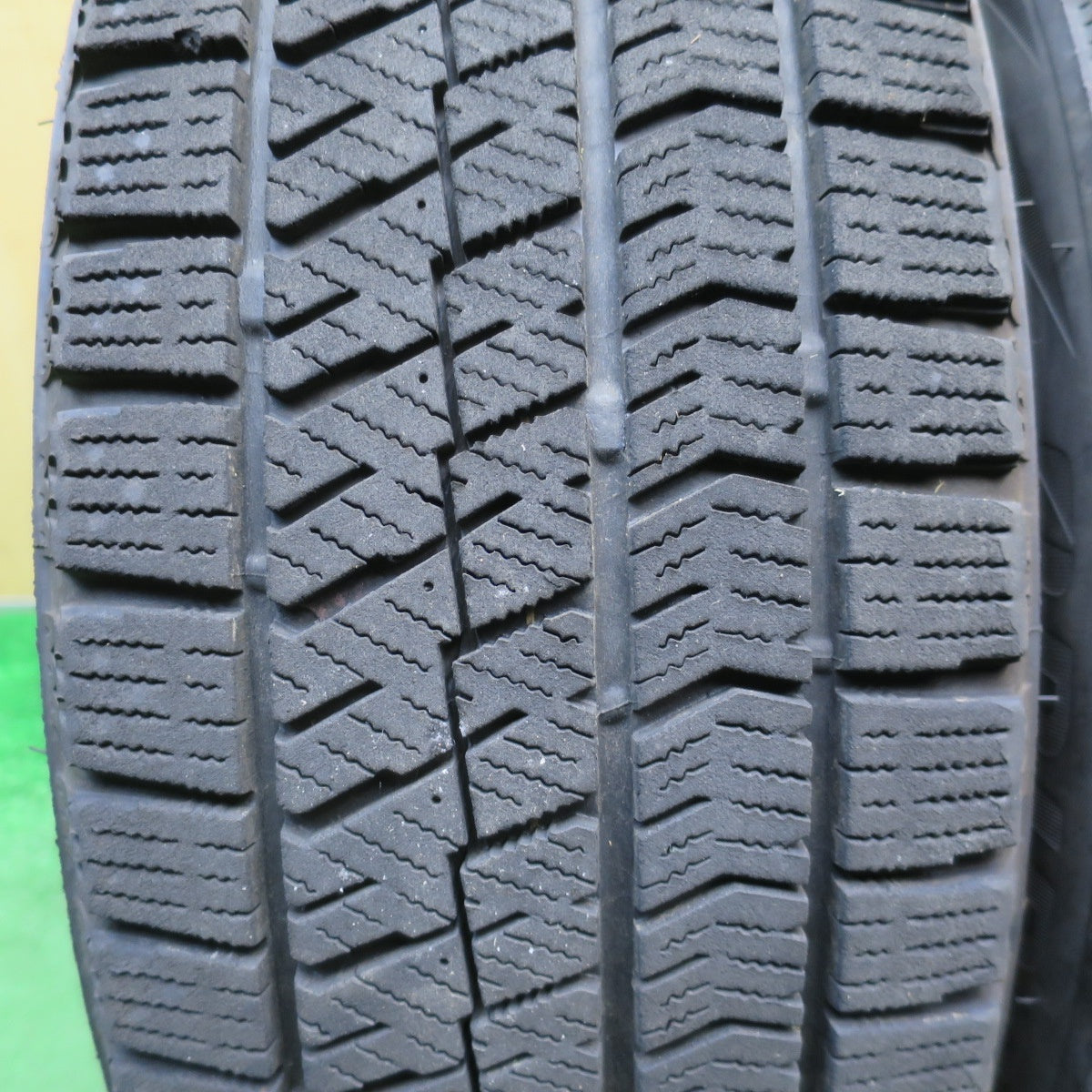 キレイ！23年★シエンタ 等 185/65R15 スタッドレス ブリヂストン ブリザック VRX2 ECO FORME エコフォルム 15インチ PCD100/5H★6022501NJス