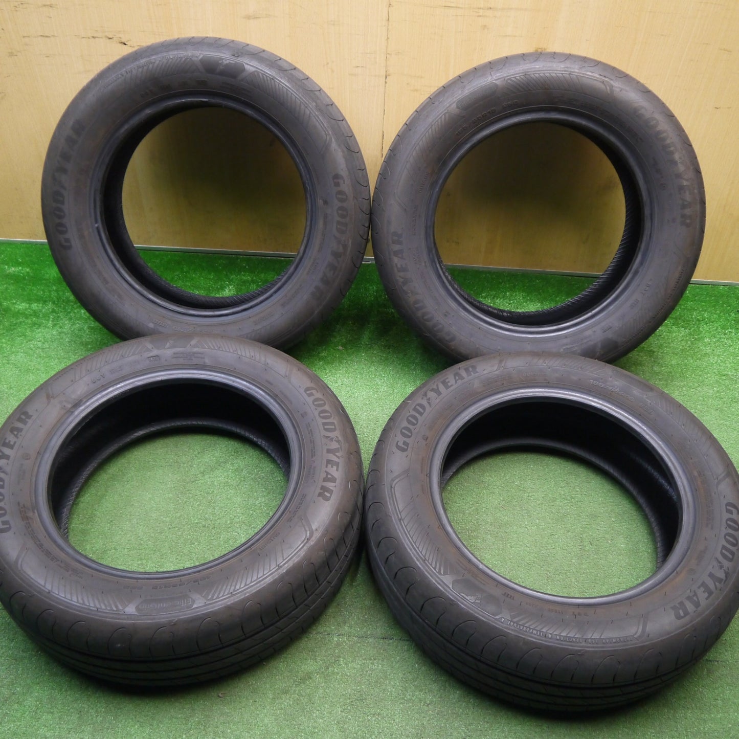 バリ溝！25年！9.5分★185/65R15 グッドイヤー EfficientGrip Performance2 パフォーマンス2 15インチ アクア フリード デミオ 等★5121603Hノタ