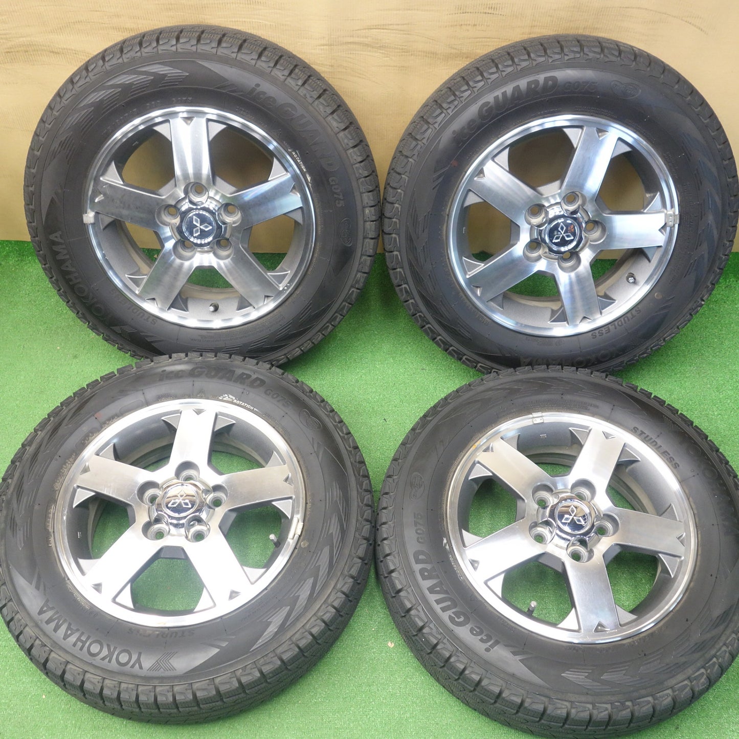 バリ溝！9分◎三菱 パジェロミニ 純正 175/80R15 スタッドレス ヨコハマ アイスガード G075 15インチ PCD114.3/5H◎6060401KTス