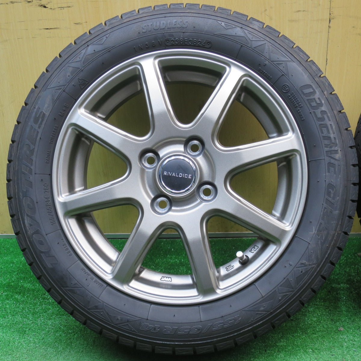 バリ溝！24年！ほぼ10分★スタッドレス 155/65R14 トーヨー オブザーブ GIZ3 RIVALDICE リヴァルダイス 14インチ PCD100/4H★5120414NJス