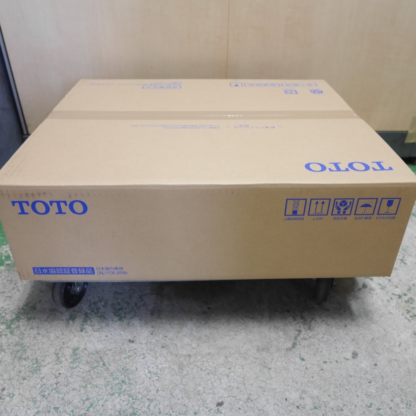 [送料無料] 未使用☆TOTO ウォシュレット SS1 TCF6624 #NW1 シート タイプ 温水 洗浄 便座 トートー☆