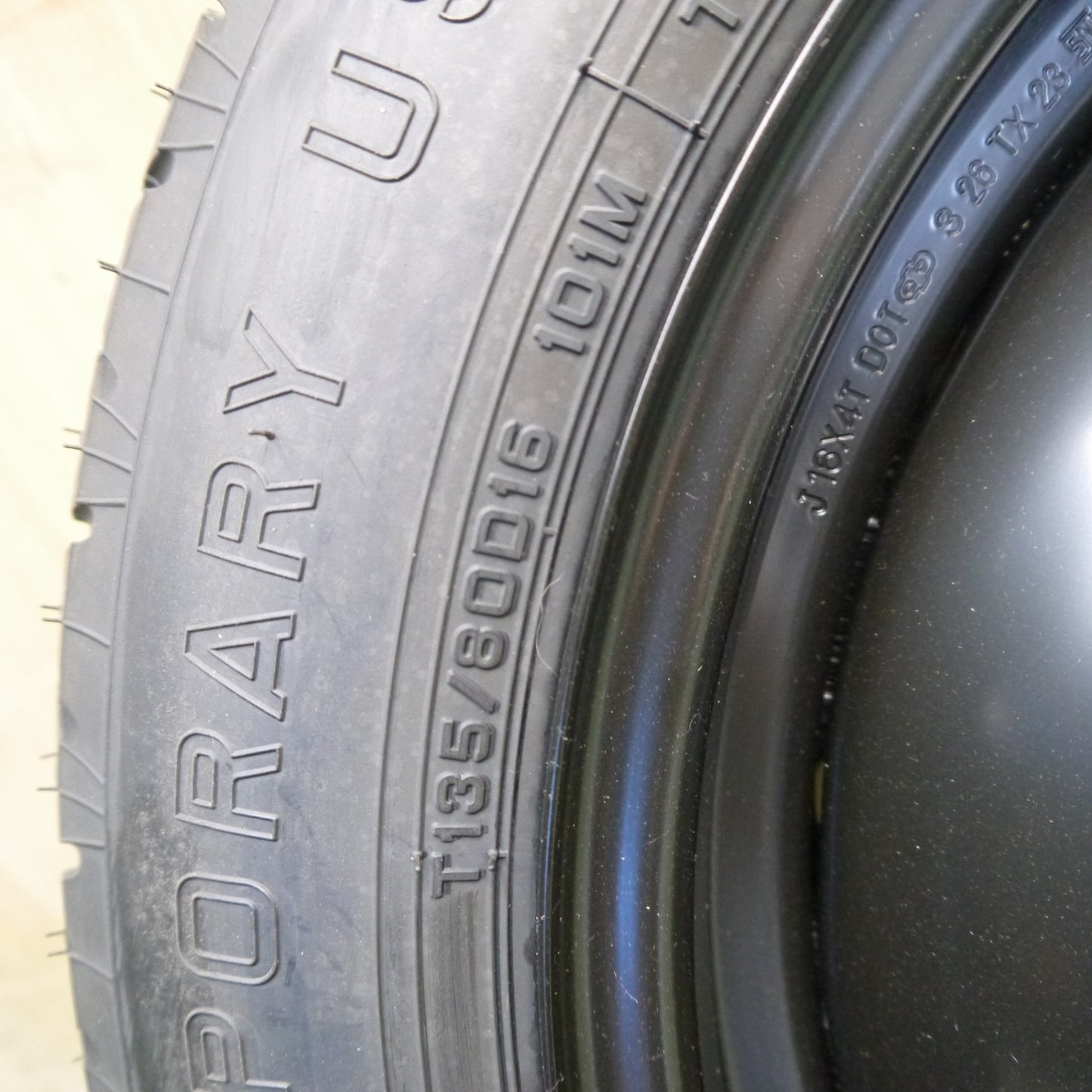 未使用！25年！1本◎トヨタ 90系 ノア 純正 車載 スペア 135/80R16 ダンロップ SPACE MISER MKⅢ 16インチ PCD114.3/5H◎6061906Hノ
