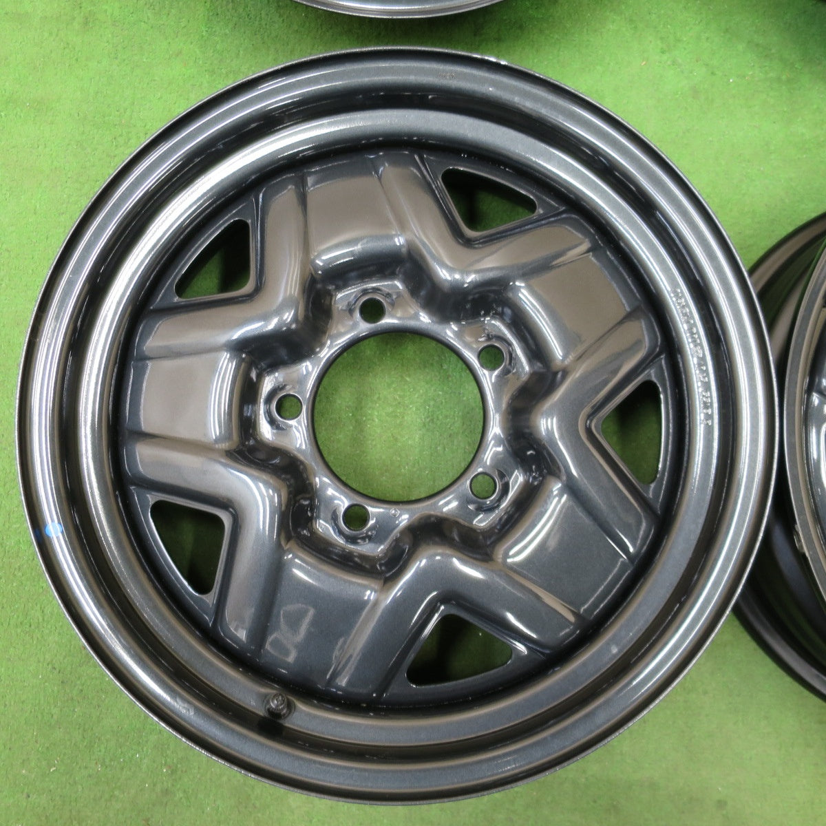 キレイ★スズキ JB64 ジムニー 純正 スチール ホイール 16インチ 16×5.5J PCD139.7/5H★6040602NGホ
