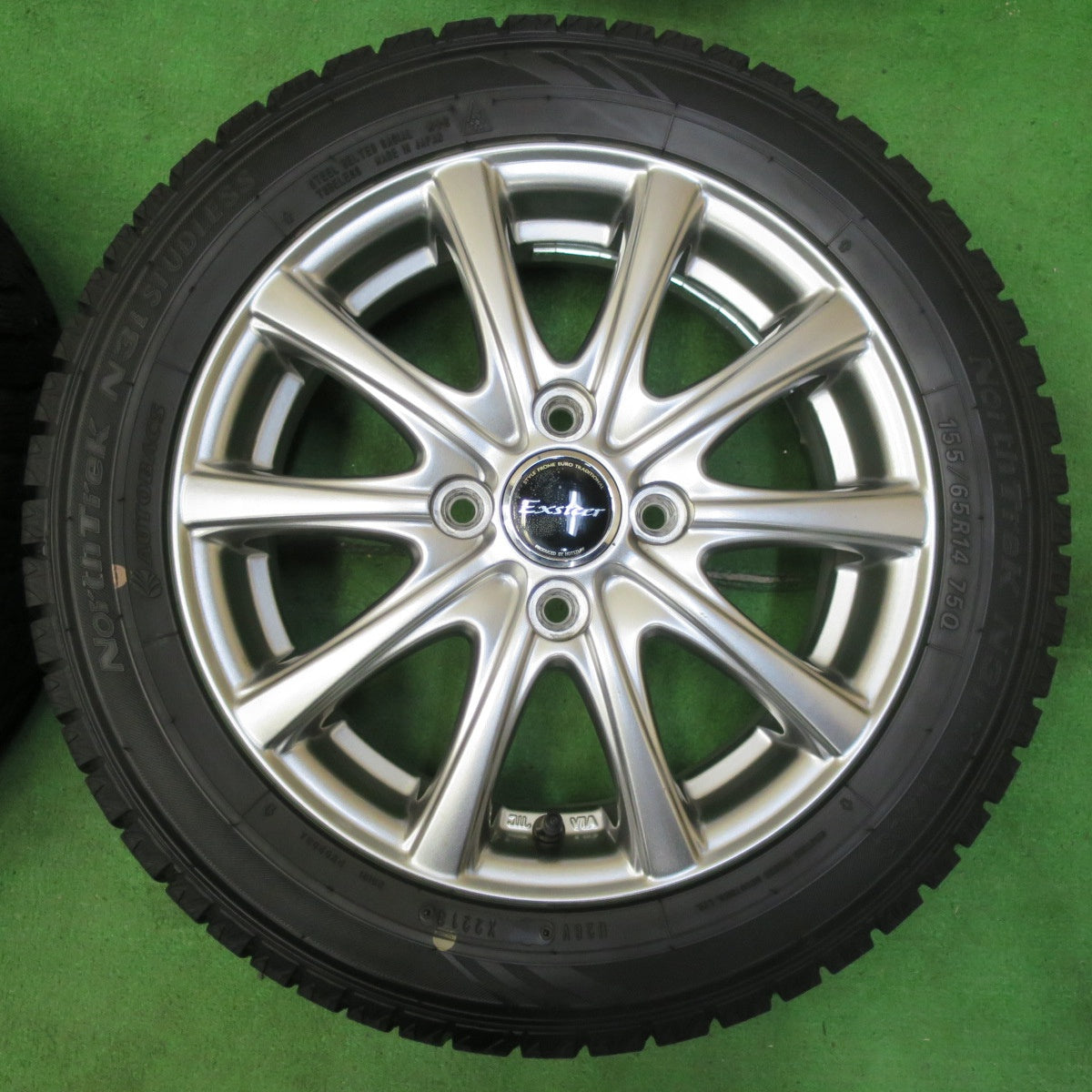*送料無料* バリ溝！キレイ！9.5分★スタッドレス 155/65R14 オートバックス ノーストレック N3i Exceeder エクシーダー 14インチ PCD100/4H★4080107イス
