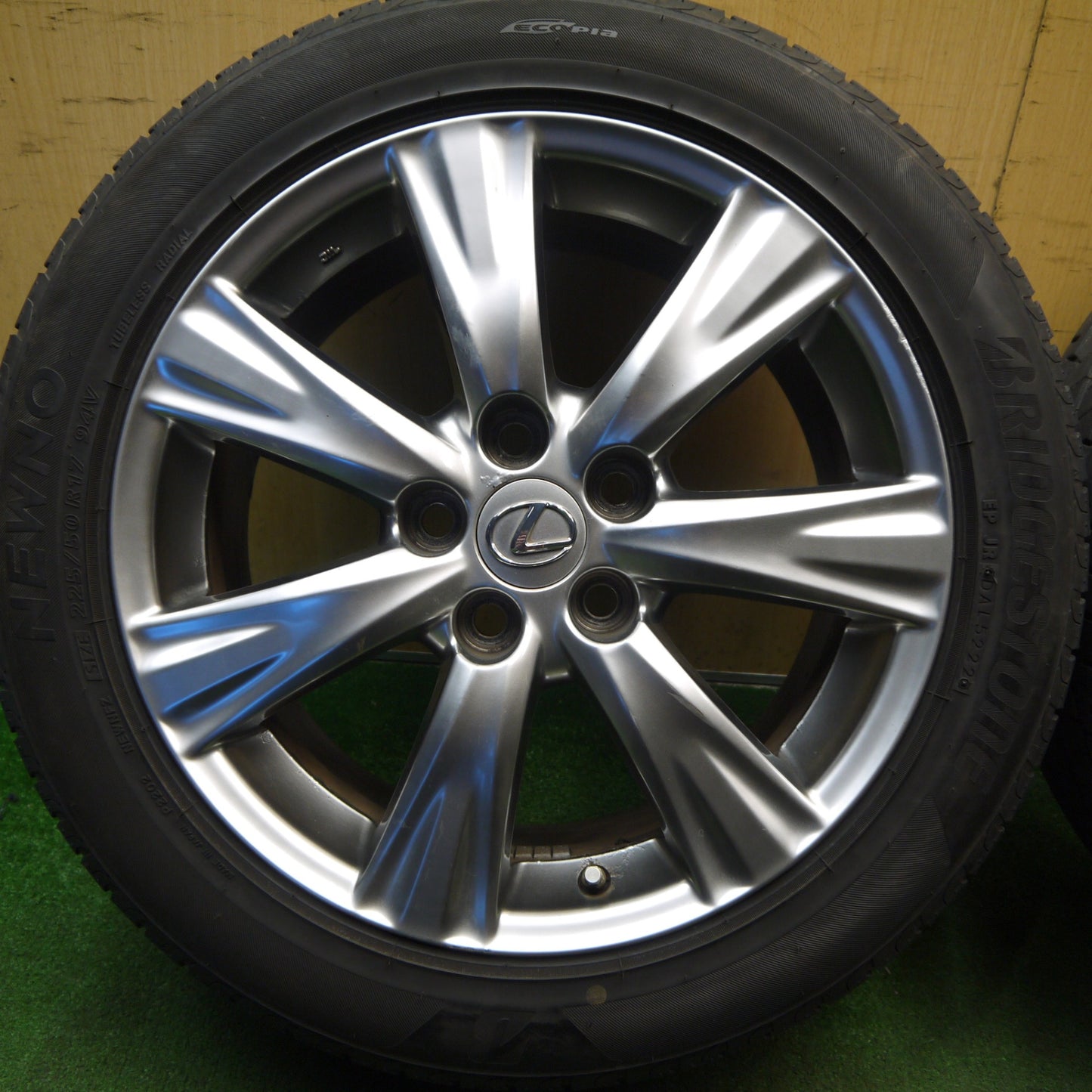 センサー付き！バリ溝！22年！8.5分★レクサス GS 純正 225/50R17 ブリヂストン NEWNO ニューノ 17インチ PCD114.3/5H★6031804Hノ