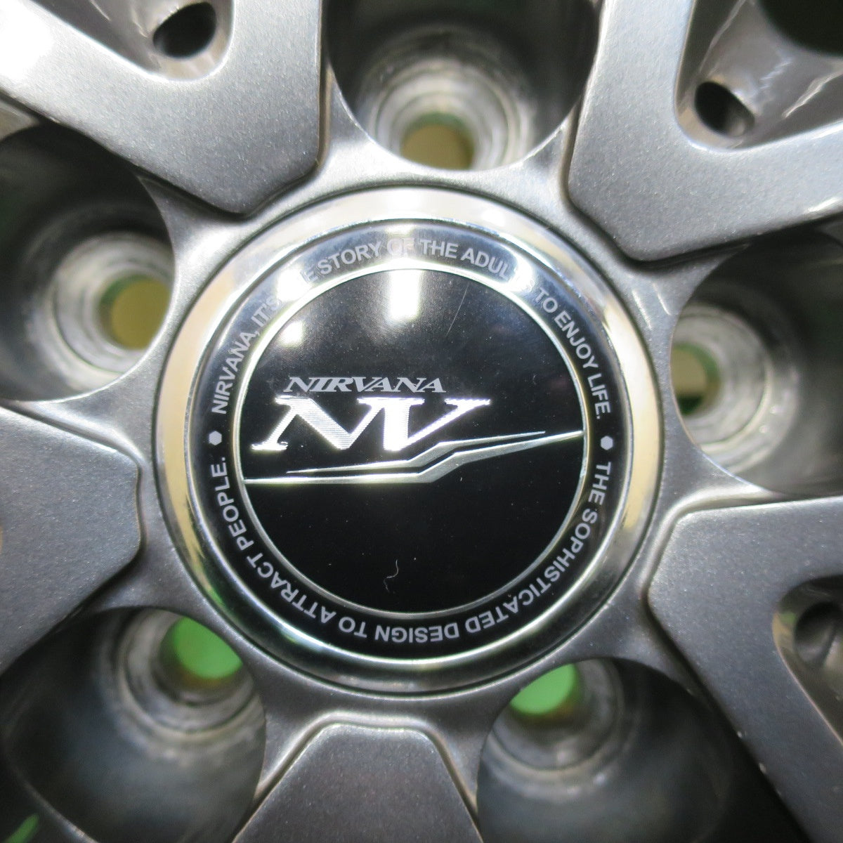 [送料無料] キレイ★プリウス 等 195/65R15 スタッドレス ヨコハマ アイスガード iG50 プラス NIRVANA NV ニルヴァーナ ニルバーナ 15インチ PCD100/5H★5020308イス