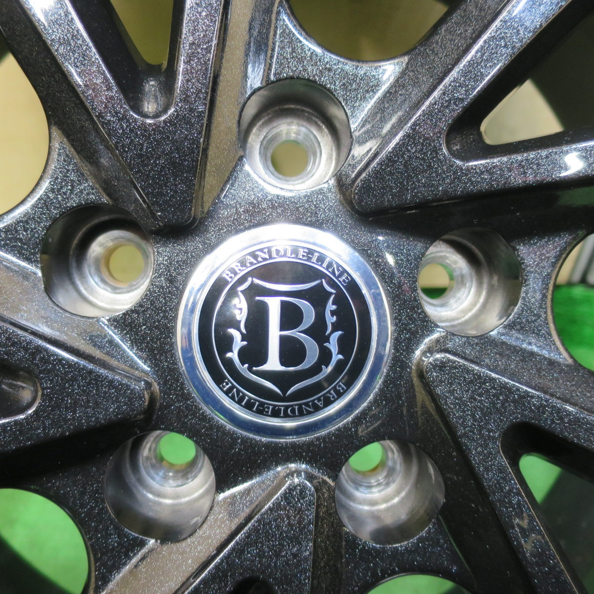 [送料無料] キレイ★スタッドレス 215/50R17 ミシュラン X-ICE3+ BRANDLE-LINE ブランドルライン 17インチ PCD114.3/5H★4110801イス