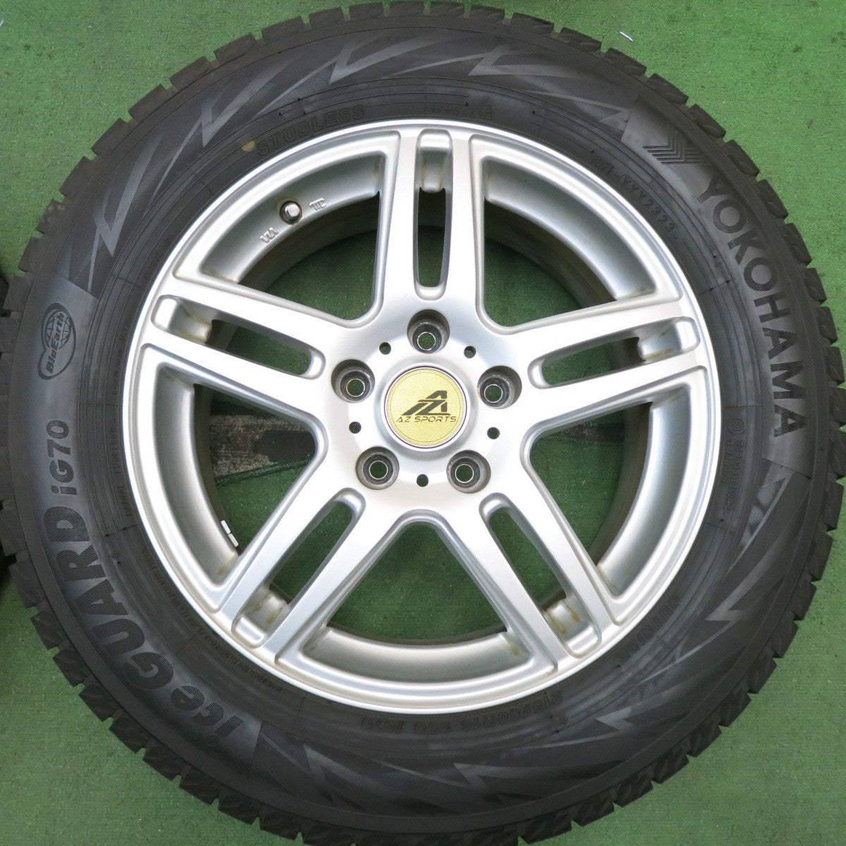 バリ溝！23年！ほぼ10分★スタッドレス 215/60R16 ヨコハマ アイスガード iG70 AZ SPORTS AZスポーツ 16インチ PCD114.3/5H★5082302HAス