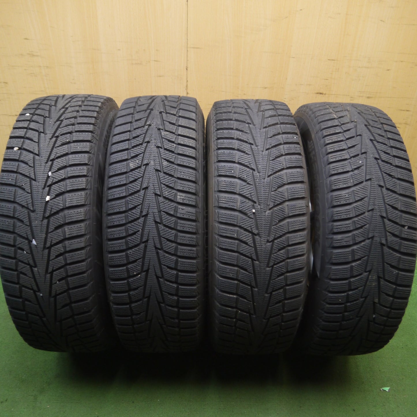 *送料無料* バリ溝！22年！9.5分★トヨタ 50系 エスティマ 純正 225/65R17 スタッドレス ハンコック ウインター アイセプトX PCD114.3/5H★4070105Hス