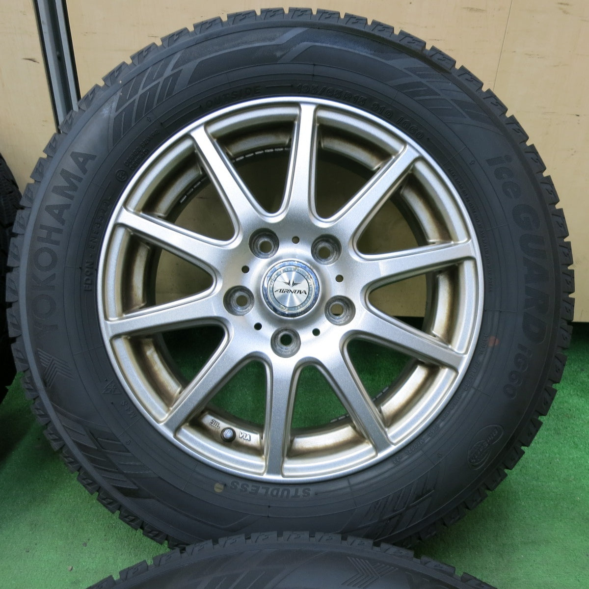 [送料無料] バリ溝！22年！9分★スタッドレス 195/65R15 ヨコハマ アイスガード iG60 AIRNOVA エアノヴァ 15インチ PCD114.3/5H★4112703SYス