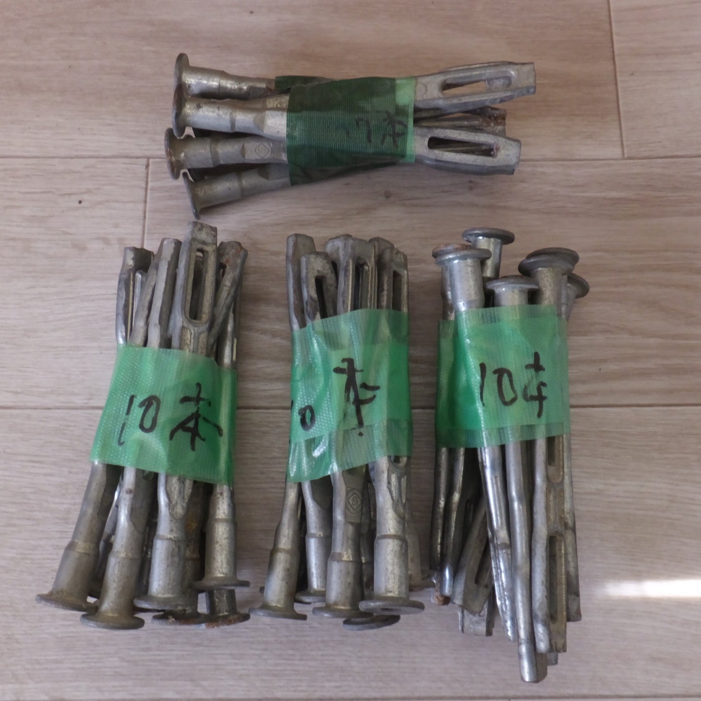 [送料無料] ★くさび式 フォームタイ 2穴　37個 セット　長さ 約 16cm　メーカー 不明　ホームタイ ホンタイ★