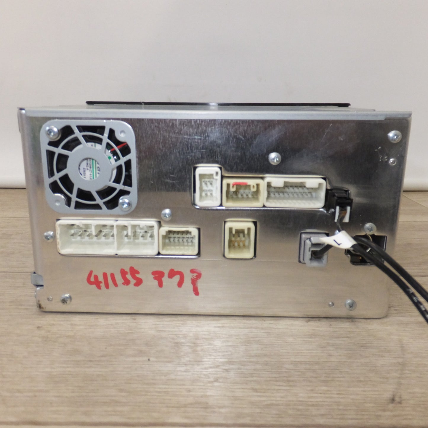 [送料無料] 現状品★パイオニア製 トヨタ 純正 メモリーナビ マルチAVステーション NSCP-W61 08545-00U60 セキュリティロック(23)★