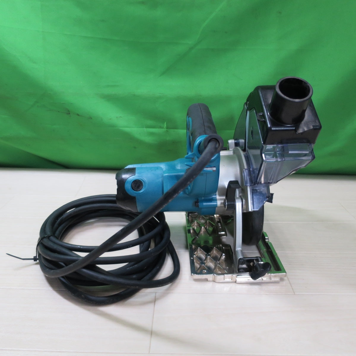 [送料無料] ☆マキタ 125mm 防じん マルノコ KS5100F 電動 工具 切断機 makita 100V 木工用 丸のこ 丸ノコ 丸鋸 コード式☆