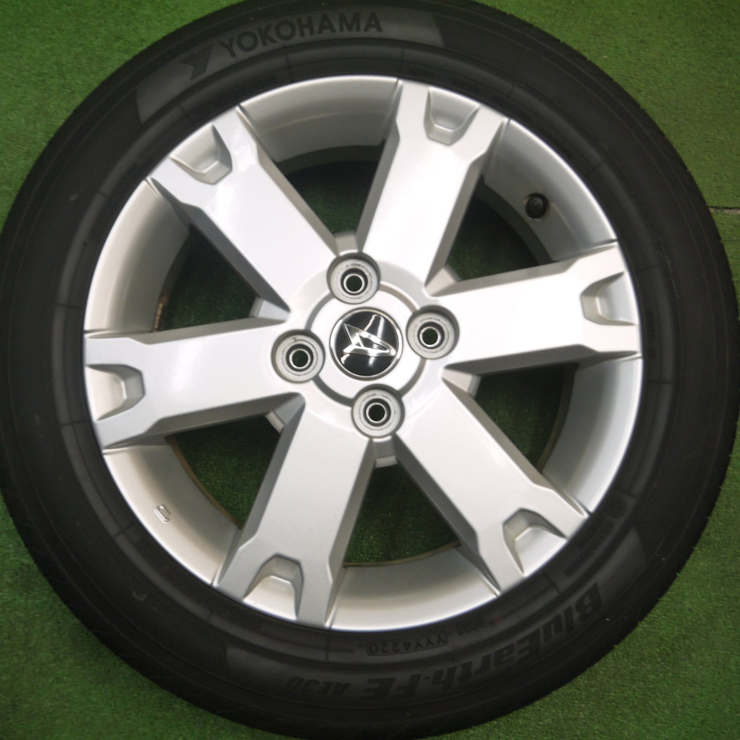 [送料無料] キレイ！20年★ダイハツ タフト 純正 165/65R15 ヨコハマ BluEarth-FE AE30 ブルーアース 15インチ PCD100/4H★4122311Hノ