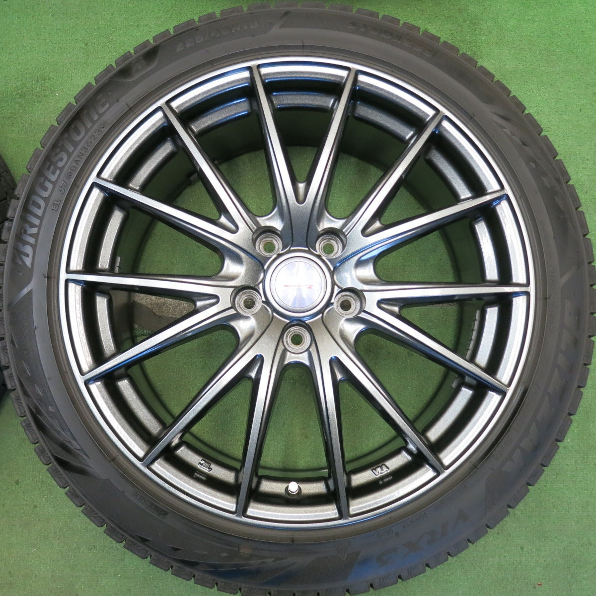 バリ溝！23年！キレイ！9.5分◎スタッドレス 225/45R18 ブリヂストン ブリザック VRX3 VELVA SPORTZ ヴェルヴァ 18インチ PCD114.3/5H◎6081605HAス