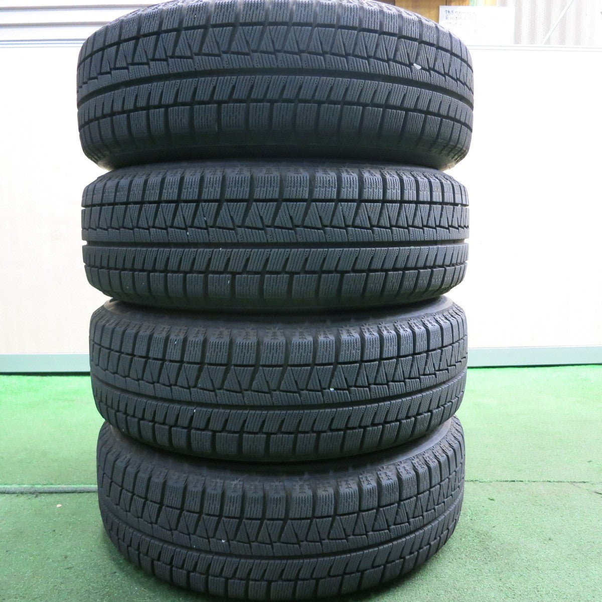 *送料無料* バリ溝！22年！8.5分★トヨタ 30系 プリウス 純正 185/65R15 スタッドレス ブリヂストン アイスパートナー2 15インチ PCD100/5H★4042002HAス