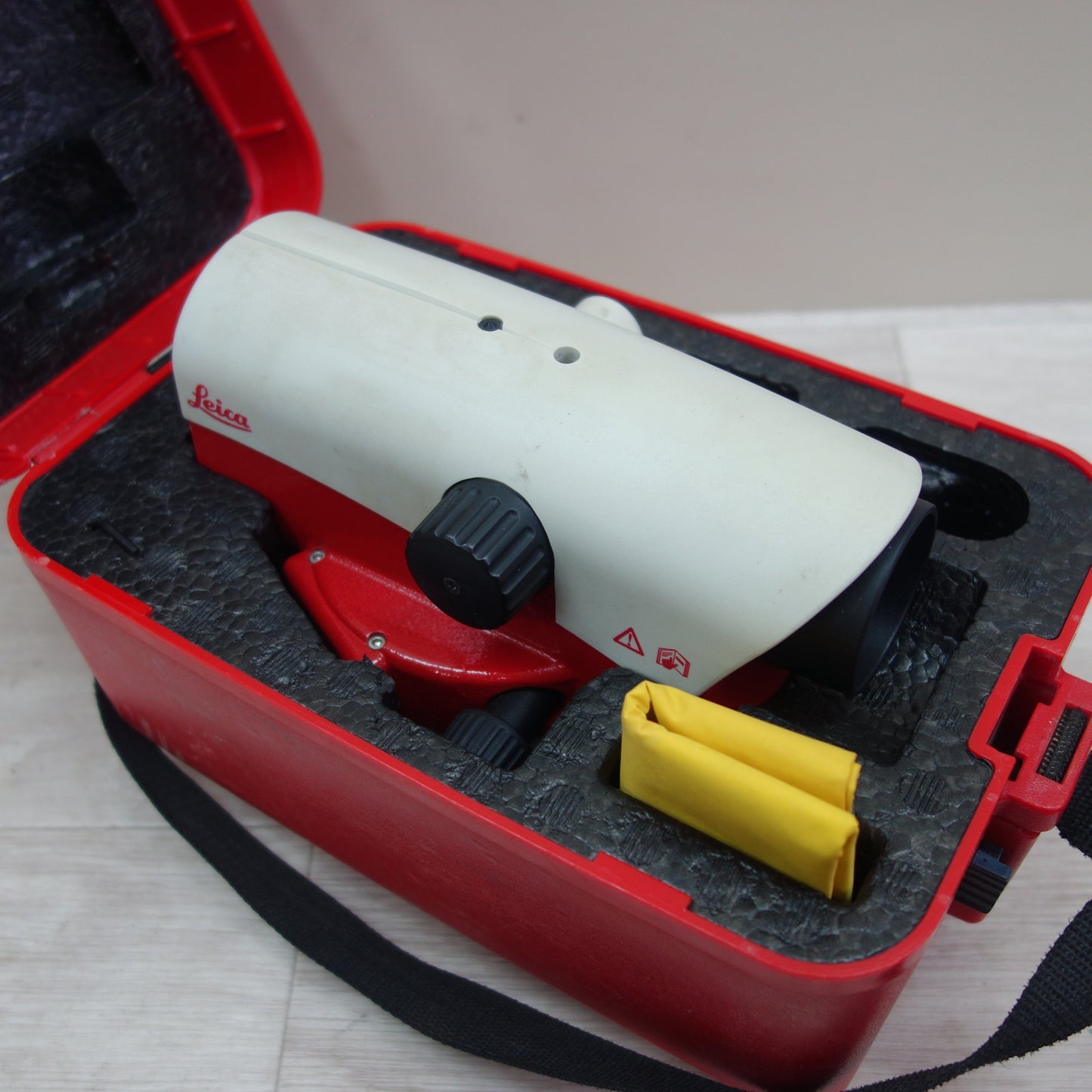 [送料無料] ☆LEICA ライカ 24倍 オートレベル NA724 測量 測定 機器☆