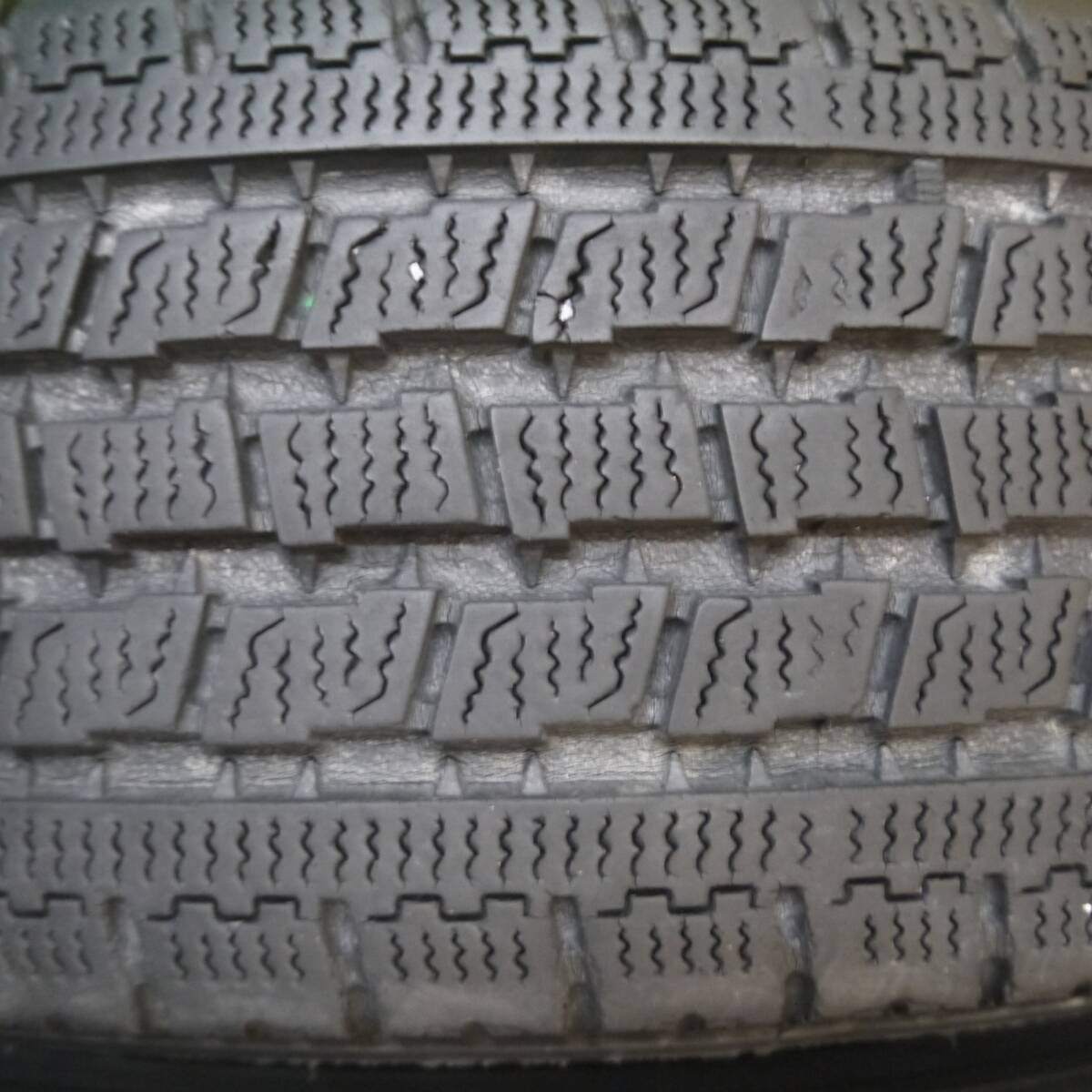 4本価格★トヨタ 100系 ハイエース 純正 スタッドレス 195/80R15 107/105L トーヨー デルベックス 934 PCD139.7/6H★5012802Hス