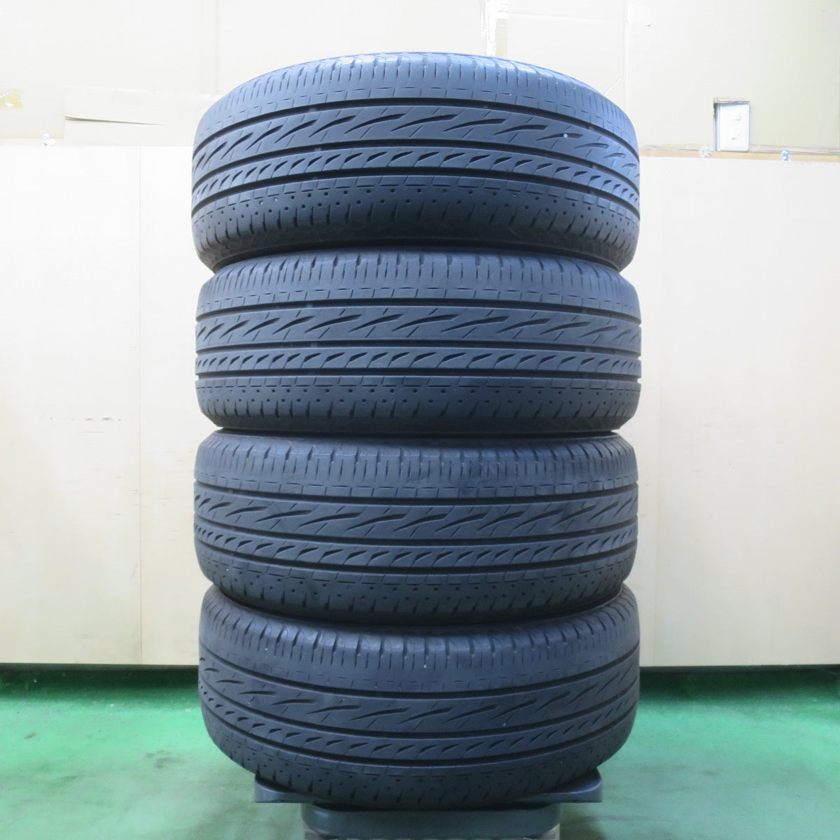 4本価格！22年★215/55R18 ブリヂストン レグノ GRVⅡ GRV2 18インチ タイヤ アルファード ヴェルファイア エスティマ 等★6030404イノタ