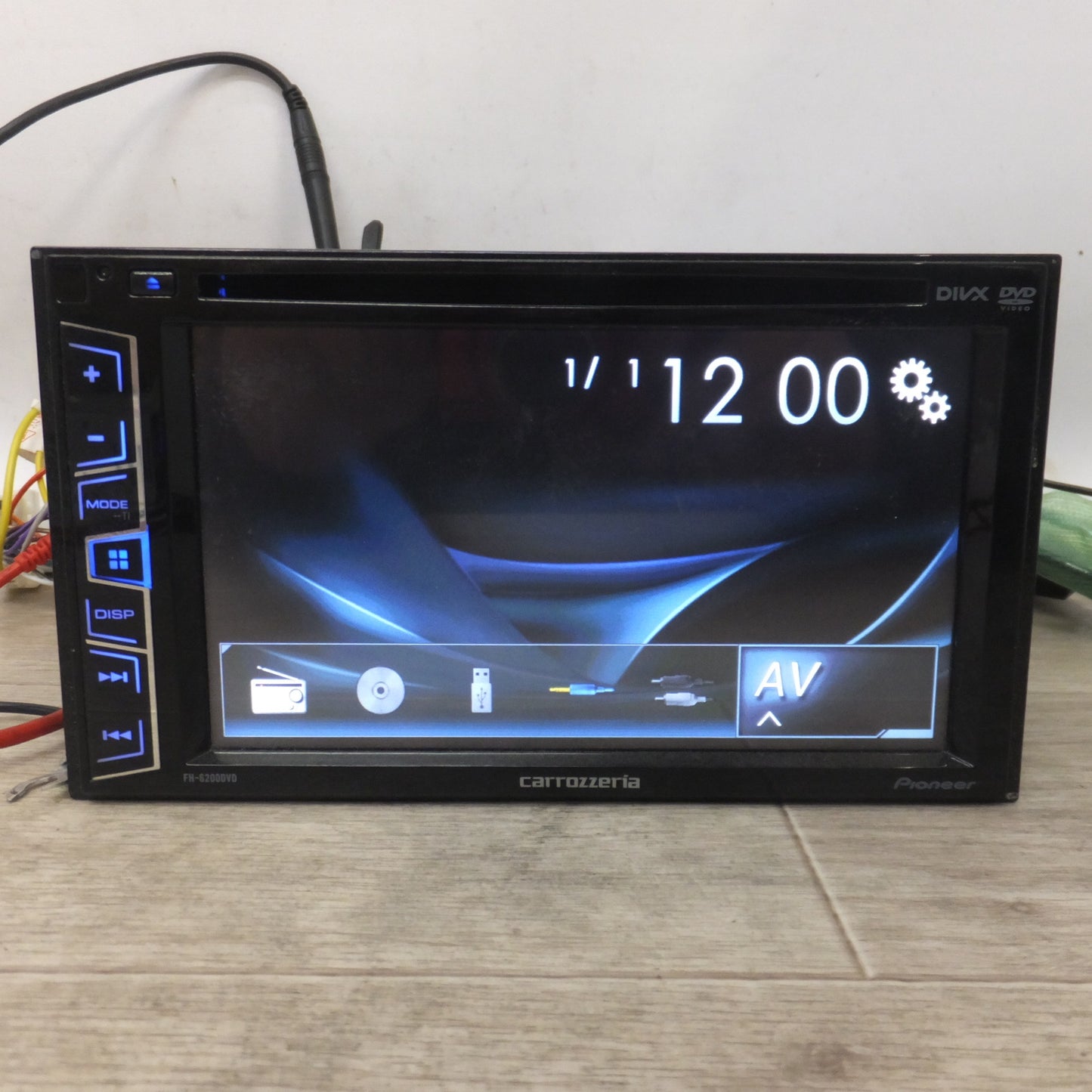 [送料無料] ★カロッツェリア carrozzeria ディスプレイオーディオ AVメインユニット FH-6200DVD(61)★