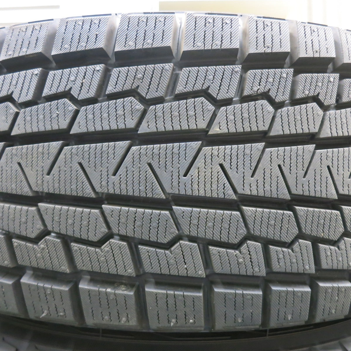 送料無料* 超バリ溝！22年！キレイ！ほぼ10分☆スタッドレス 225/65R17