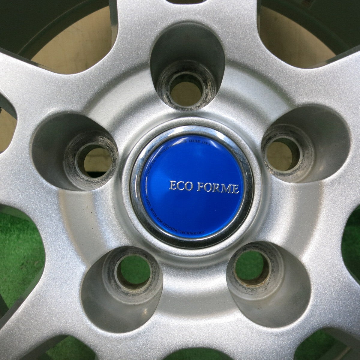[送料無料] キレイ★ECO FORME エコフォルム 17インチ 社外 アルミ ホイール 17×7J PCD114.3/5H★5012803SYホ