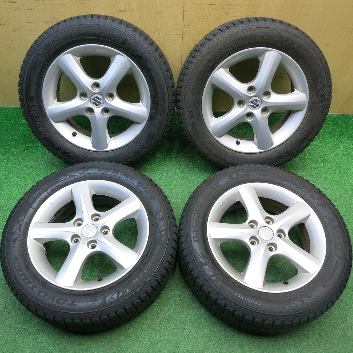 バリ溝！23年！9.5分★スズキ SX4 純正 205/60R16 スタッドレス トーヨー オブザーブ GIZ2 16インチ PCD114.3/5H★5112909HAス