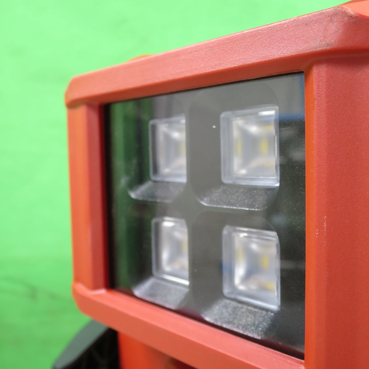 [送料無料] キレイ☆HILTI ヒルティ 充電式 エリアライト SL 6-A22 LED 建築用 照明 ワーク ライト 作業灯 ランプ コードレス☆