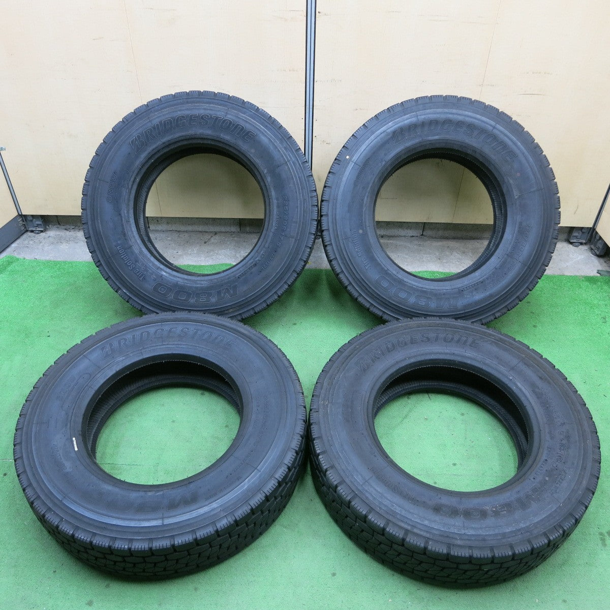 [送料無料] バリ溝！21年！ほぼ10分★トラック タイヤ 225/80R17.5 123/122L ブリヂストン M800 ミックス オールシーズン 17.5インチ★5031202ナスタ