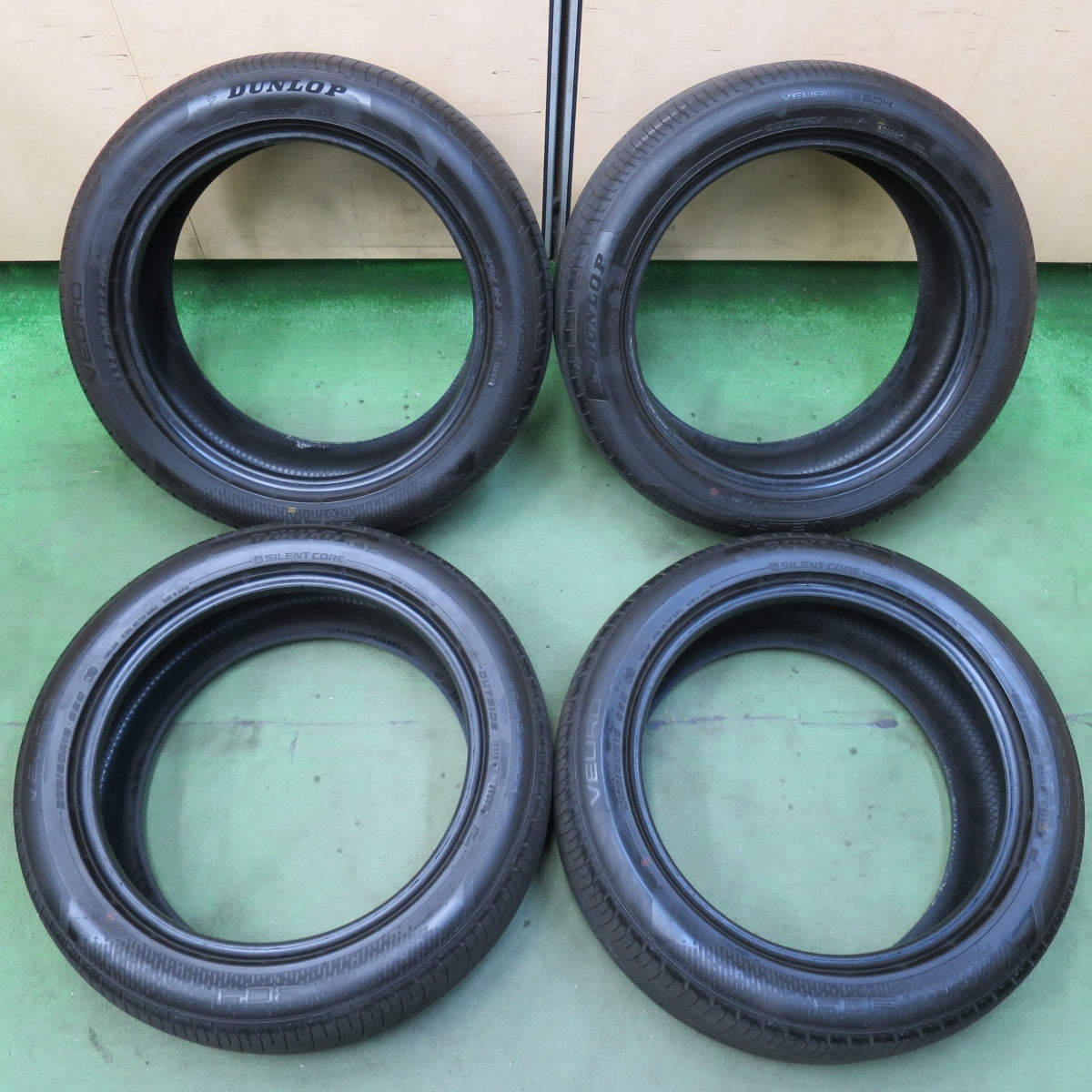 バリ溝！22年！9.5分★225/50R18 ダンロップ VEURO VE304 タイヤ 18インチ C-HR カローラ クロス ヴェゼル オデッセイ 等★5112210イノタ