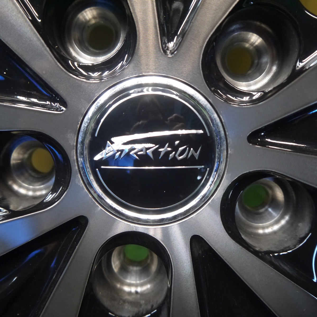 バリ溝！25年！キレイ！9.5分◎スタッドレス 185/65R15 ピレリ アイスゼロ アシンメトリコ F-Direction WF10 F- ディレクション 15インチ PCD114.3/5H◎6093004Hス